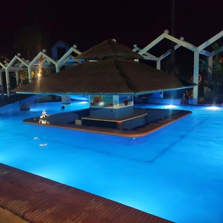Apartamento En Benalbeach ベナルマデナ エクステリア 写真