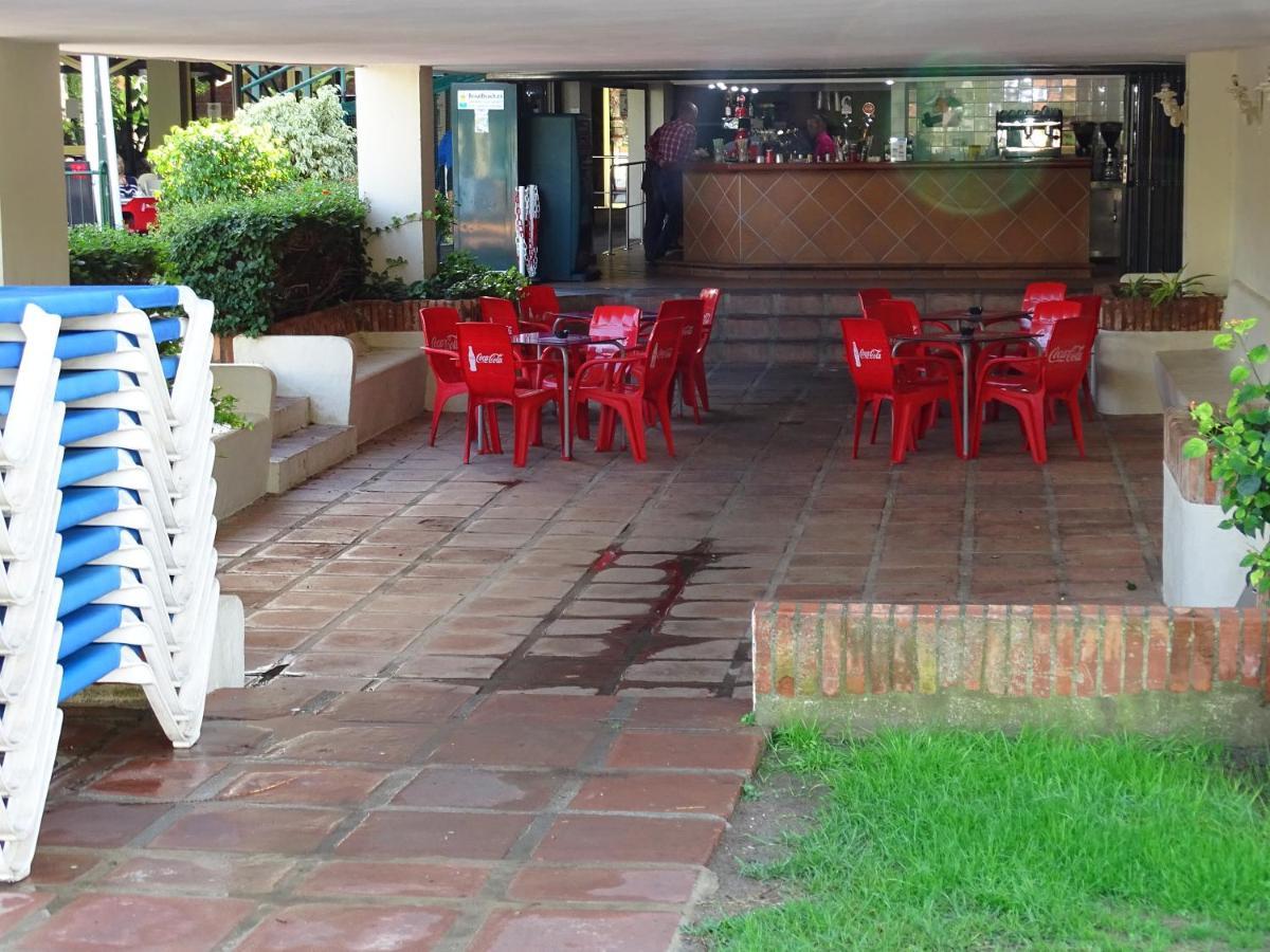 Apartamento En Benalbeach ベナルマデナ エクステリア 写真