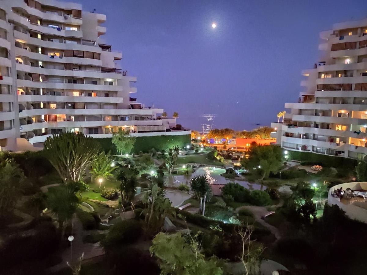 Apartamento En Benalbeach ベナルマデナ エクステリア 写真
