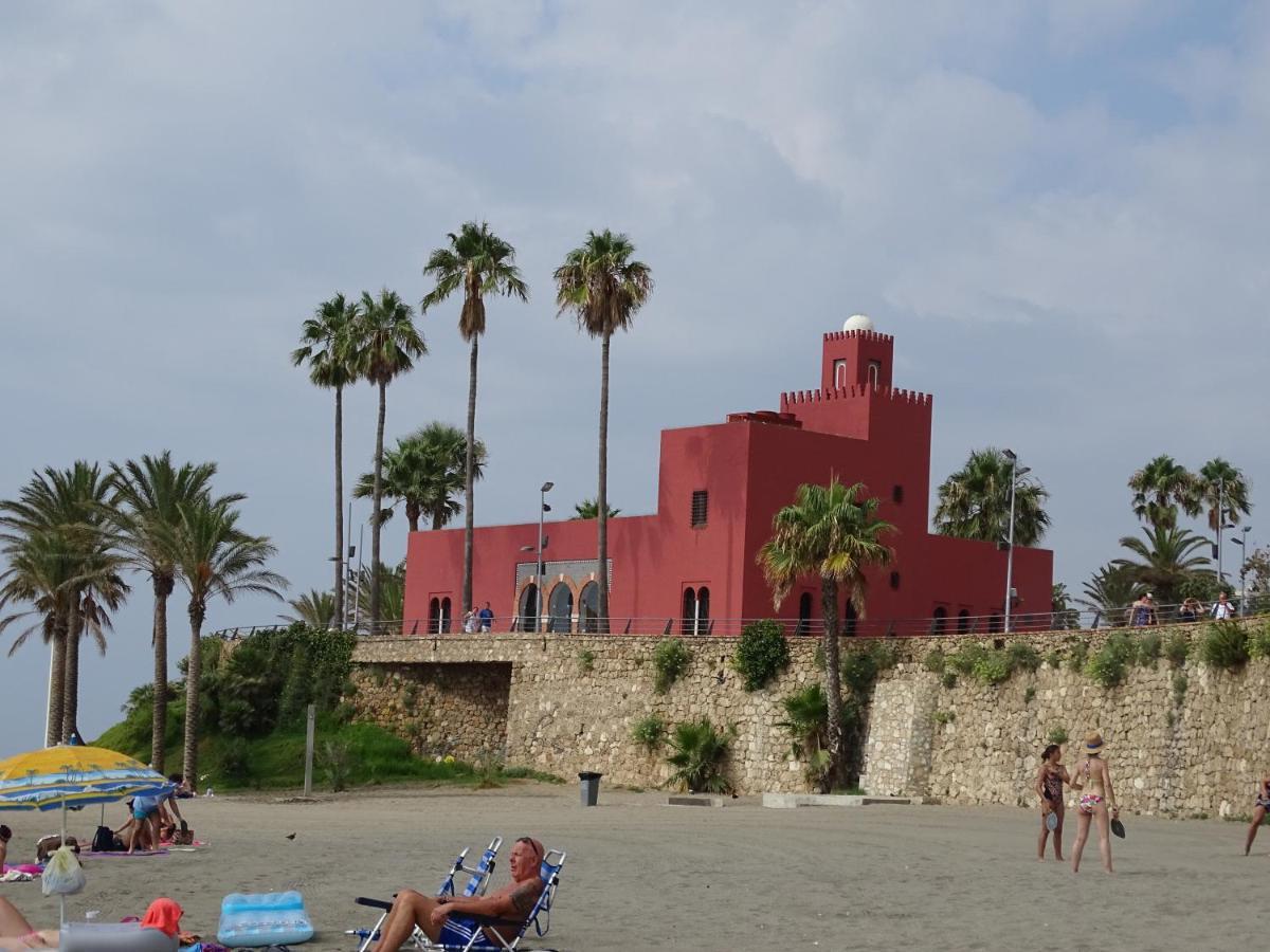 Apartamento En Benalbeach ベナルマデナ エクステリア 写真