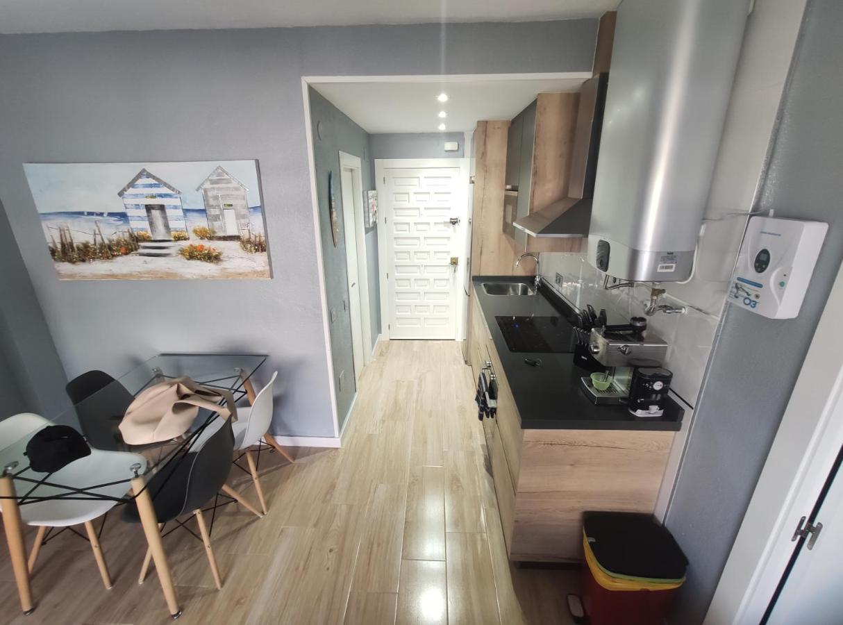 Apartamento En Benalbeach ベナルマデナ エクステリア 写真