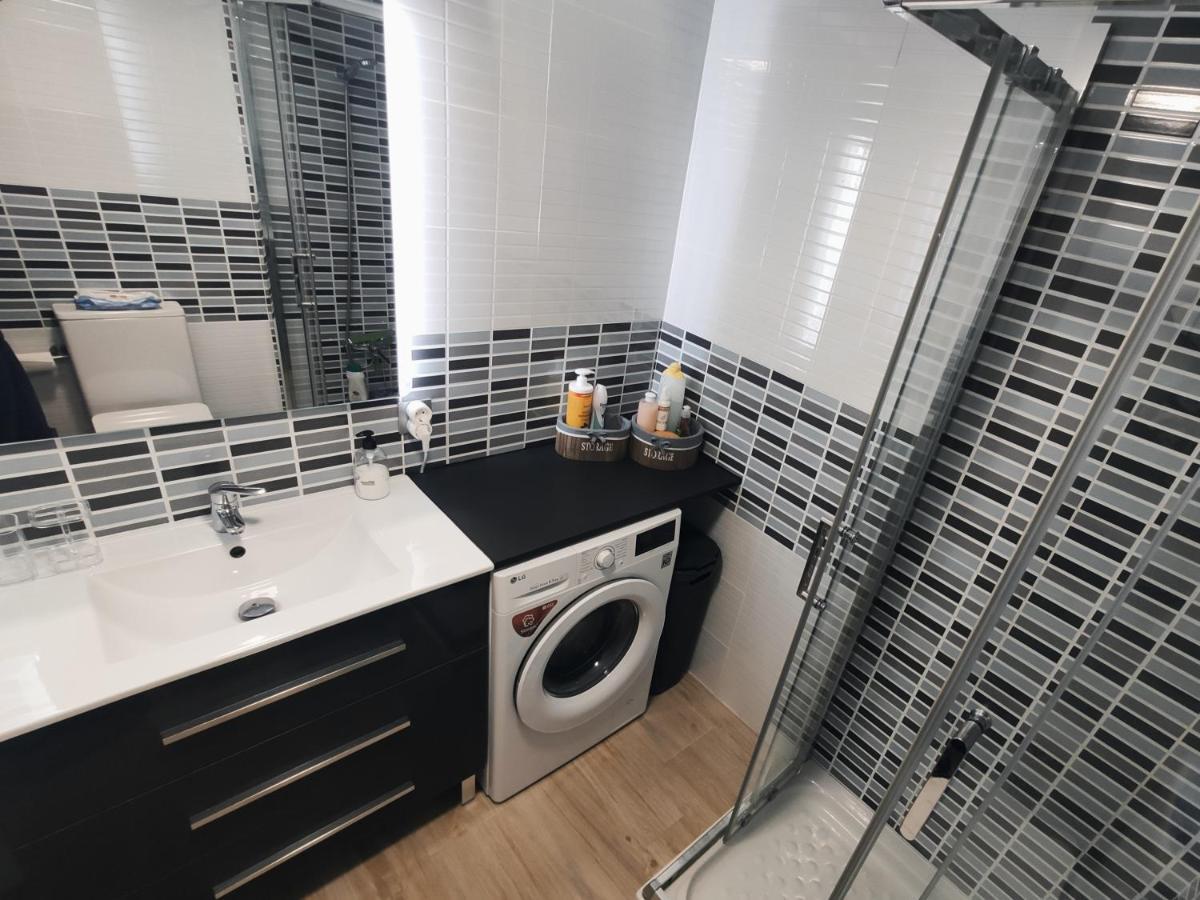 Apartamento En Benalbeach ベナルマデナ エクステリア 写真