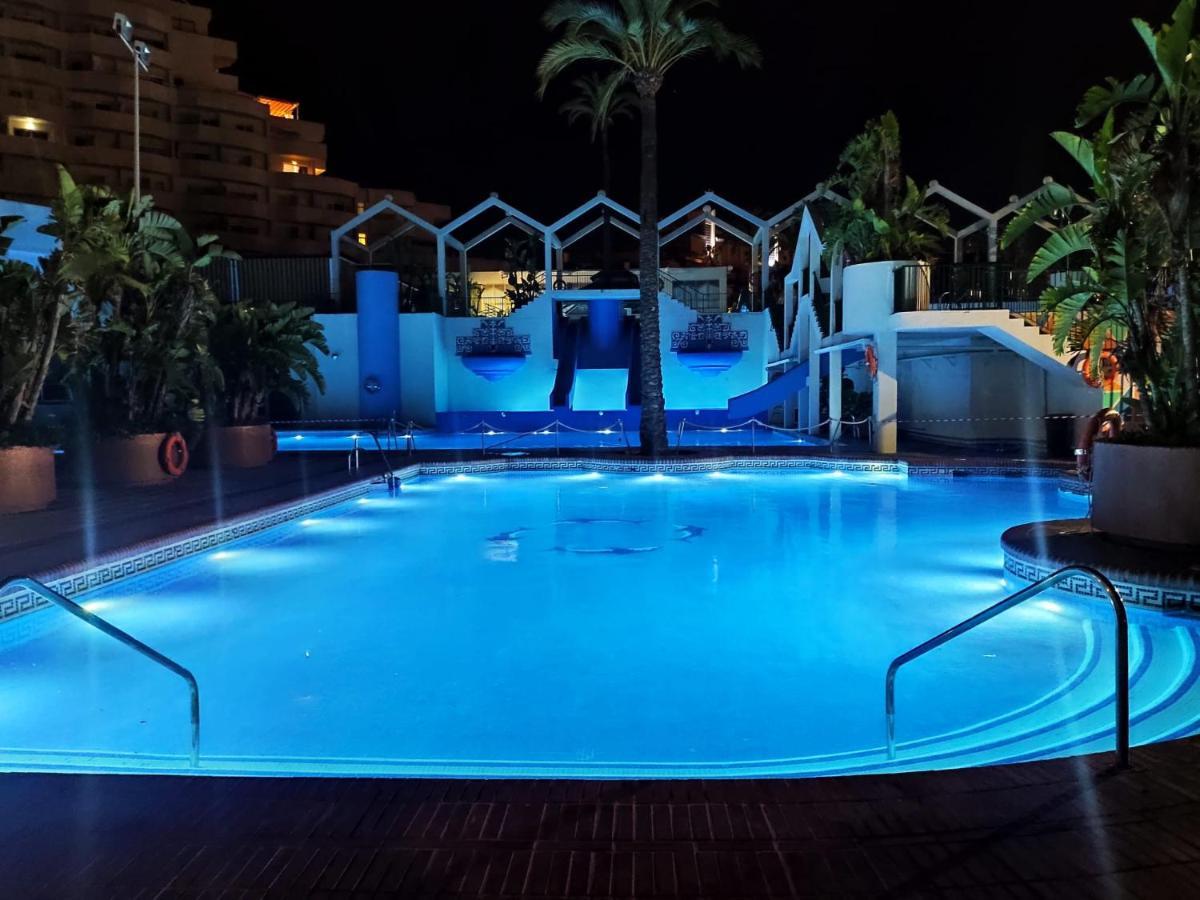 Apartamento En Benalbeach ベナルマデナ エクステリア 写真