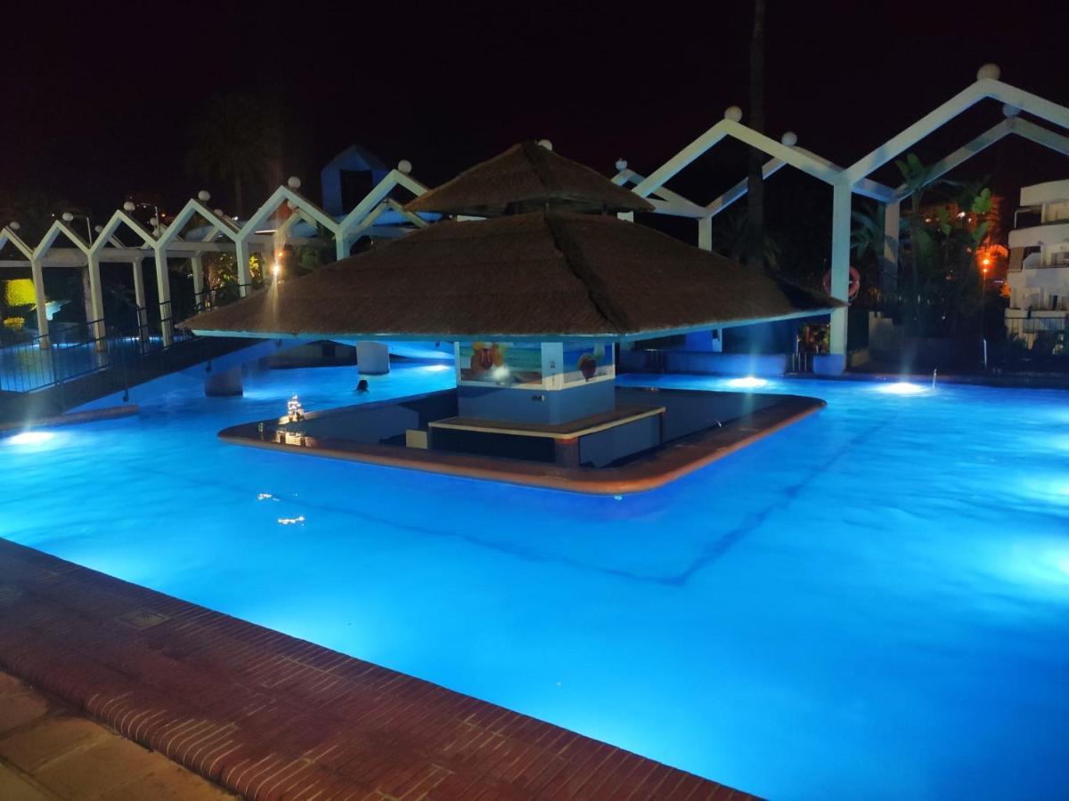 Apartamento En Benalbeach ベナルマデナ エクステリア 写真
